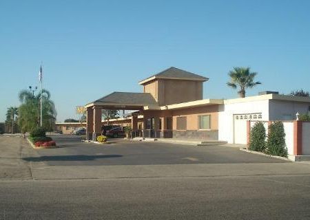 Village Inn Tulare Kültér fotó